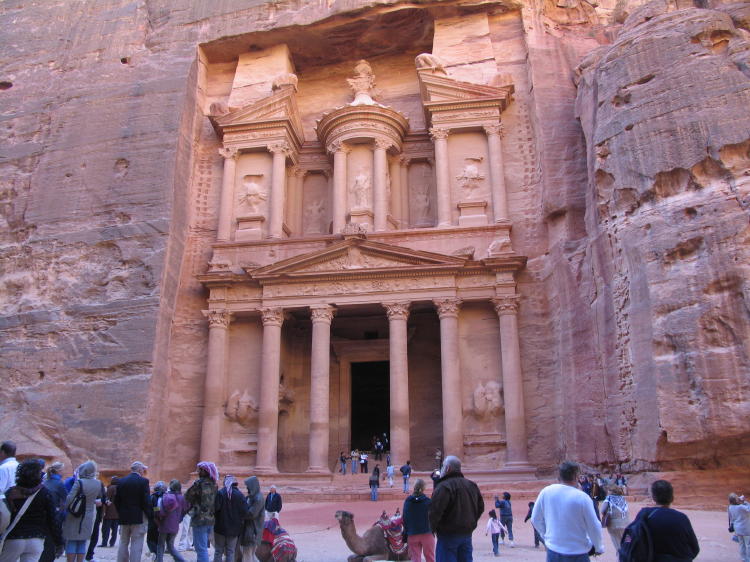 скалния град Петра в йордания.jpg